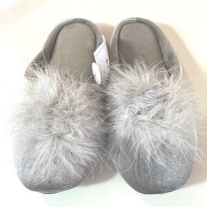 BCTEX COLL Slippers Size 9/10 Velvet Feather